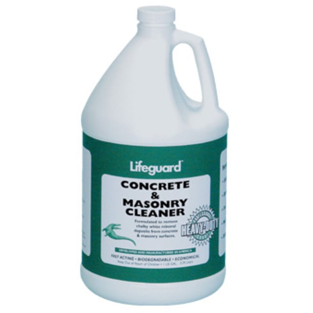 Concrete and masonry cleaner