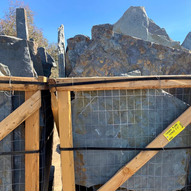 Castle Ridge Select Flagstone in bulk at rock yard