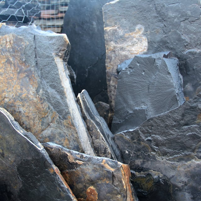 Black Knight Select flagstone in bulk at rock yard